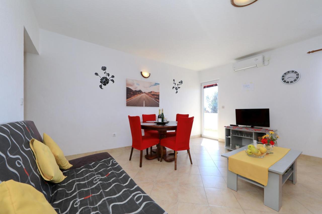 Apartments Luca ราชานาส ภายนอก รูปภาพ
