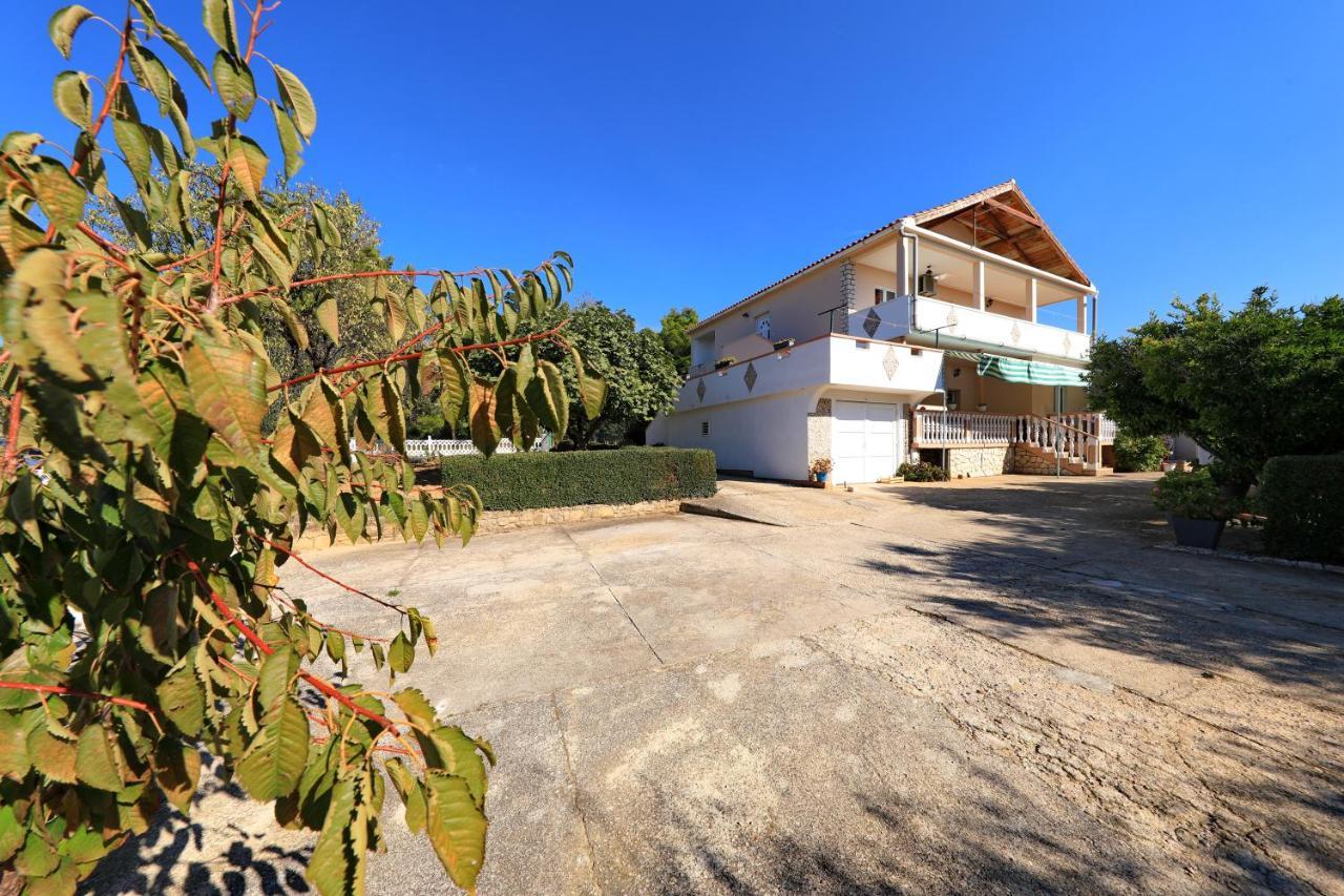 Apartments Luca ราชานาส ภายนอก รูปภาพ