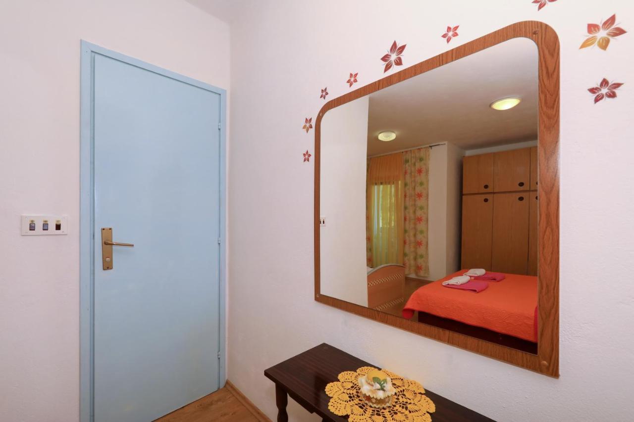 Apartments Luca ราชานาส ภายนอก รูปภาพ